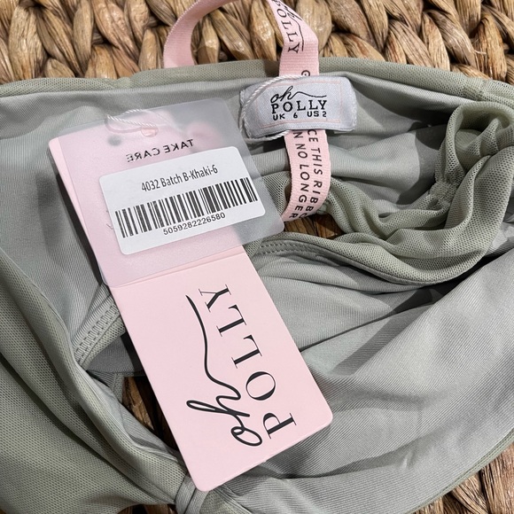 Oh Polly All Tied Up Strappy Choker Neck Crop Top - Picture 5 of 5